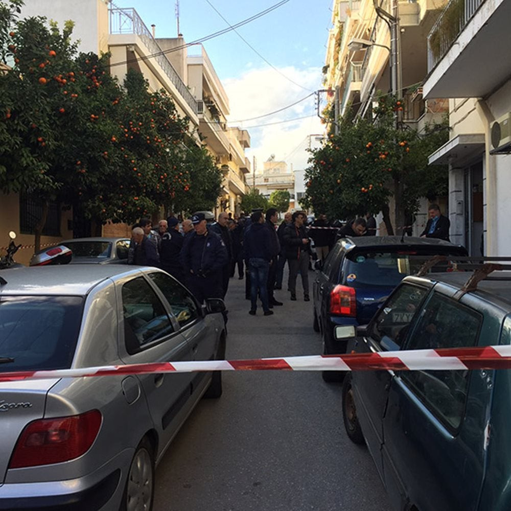 Μαρτυρία σοκ για την οικογενειακή τραγωδία στους Αγίους Αναργύρους: Το μωρό ήταν στο κρεβάτι, στην κρεβατοκάμαρα…